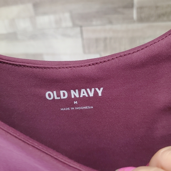 Old Navy Purple Women's Top - Picture 2 of 5